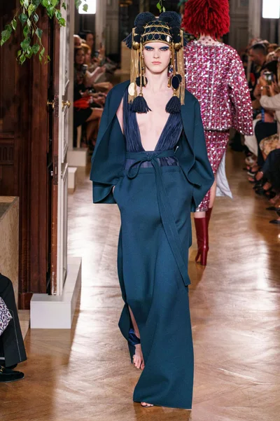 Look 18